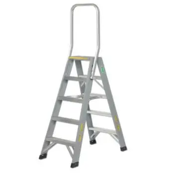 Dubbele trap huren? Je kunt een dubbele trap met 6 treden huren bij GECO verhuur
