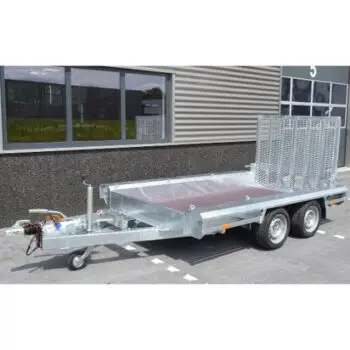 Machinetransporter 2700kg te huur