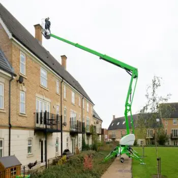 Aanhanger kniktelescoop hoogwerker 21 meter te huur