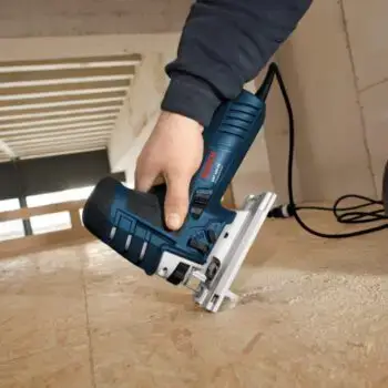 Decoupeerzaagmachine huren