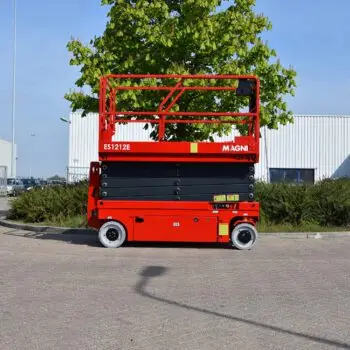 Schaarhoogwerker accu breed 12 meter te huur